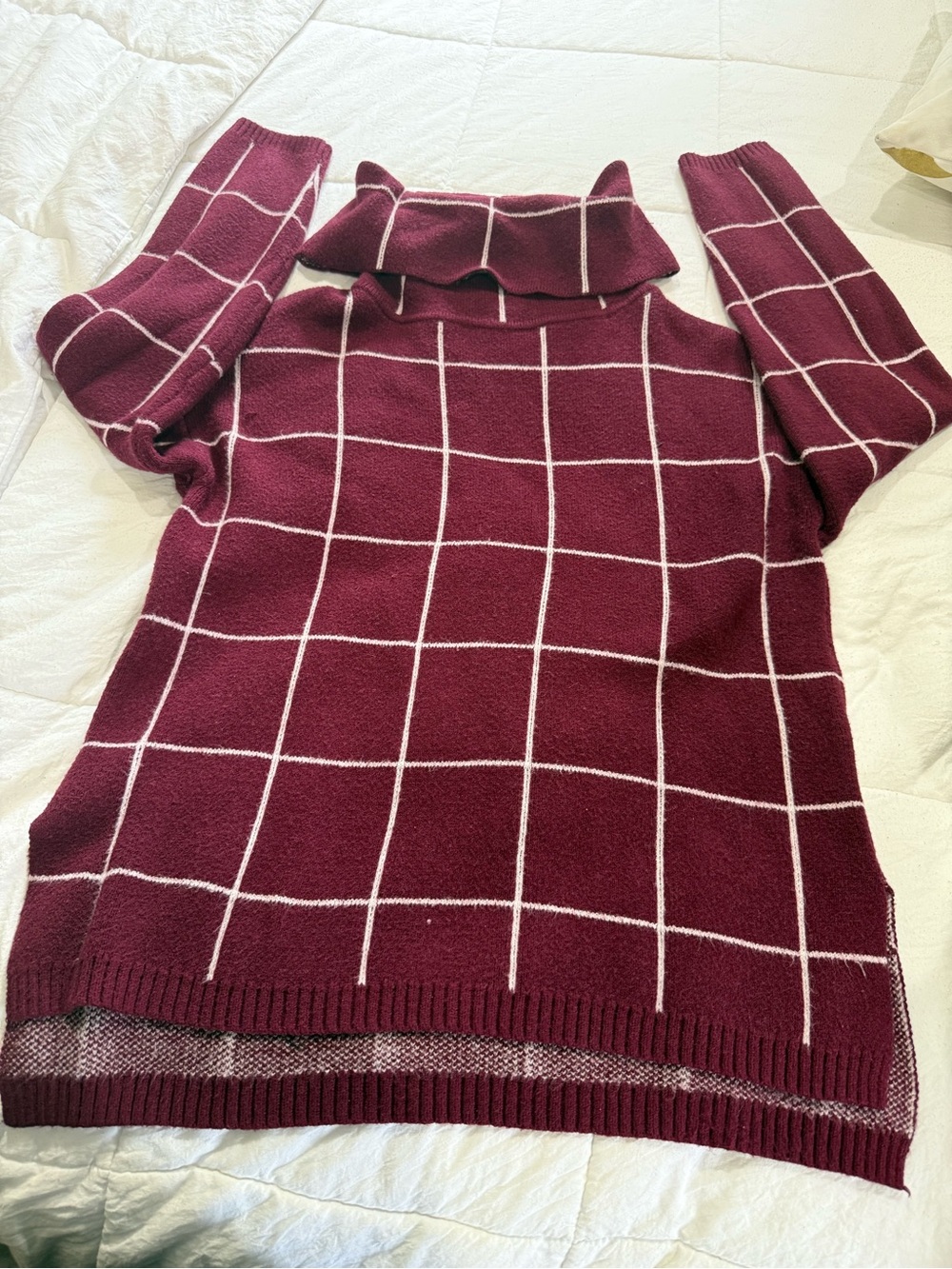 Women's Burgundy Grid-Pattern Ruffle Turtleneck Sweater